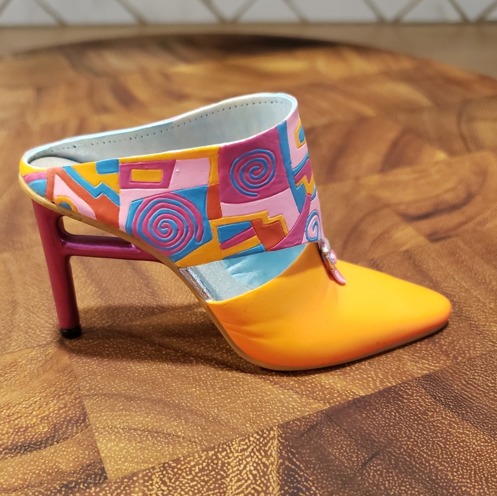 Just the Right Shoe, Electric, 2002, 25180